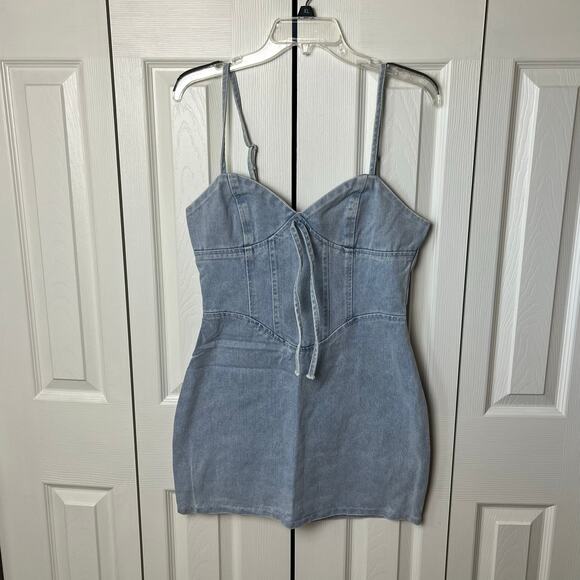 Pretty Little Thing Light Blue Corset Panel Denim Mini Dress NWT Size 6 - Picture 1 of 11